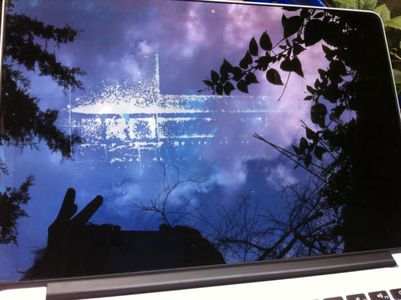 Scolorimento Display MacBook Pro: Apple estende la garanzia