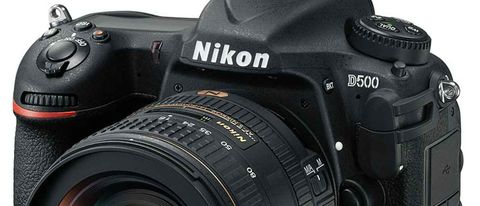 La reflex Nikon D500 e l'action cam KeyMission 360