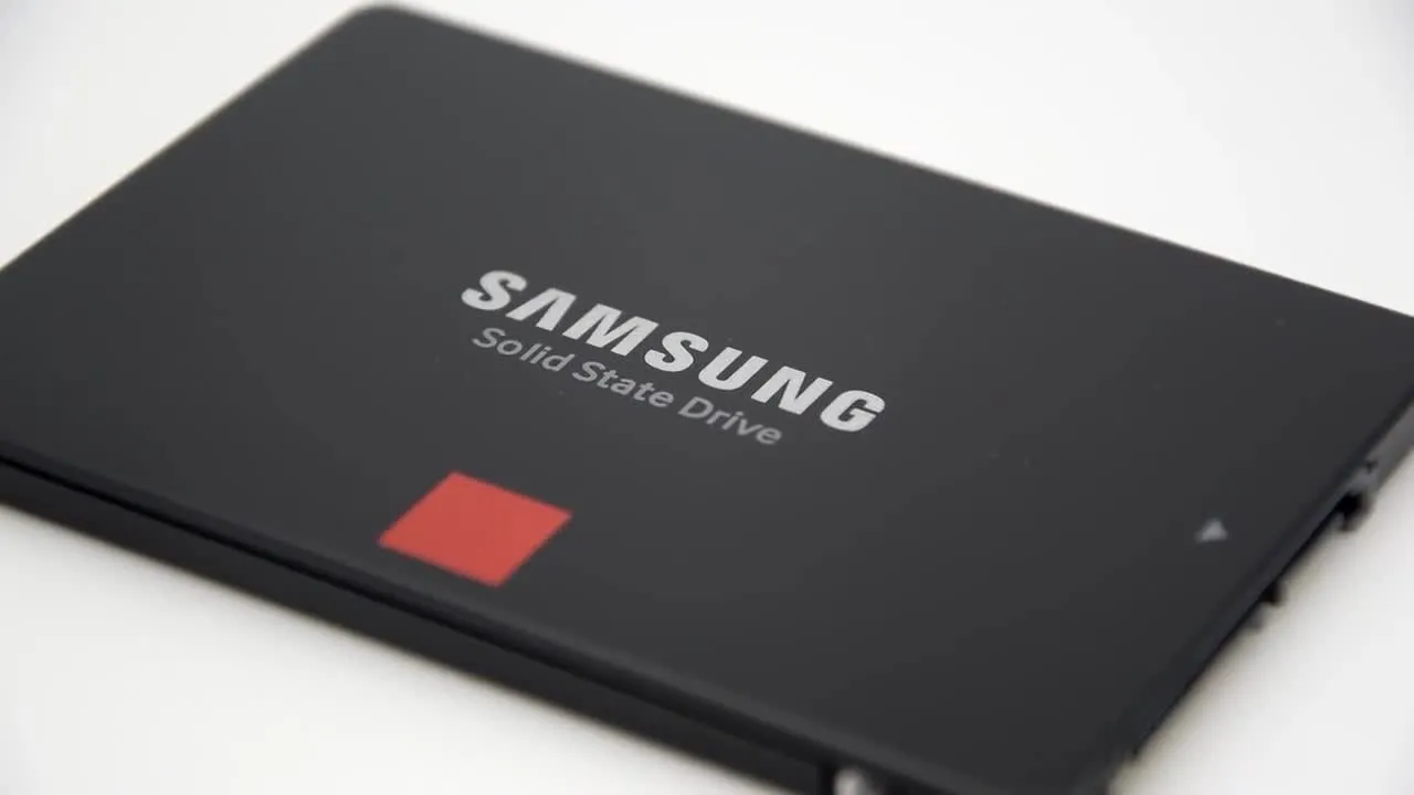Samsung SSD 860 PRO e 860 EVO