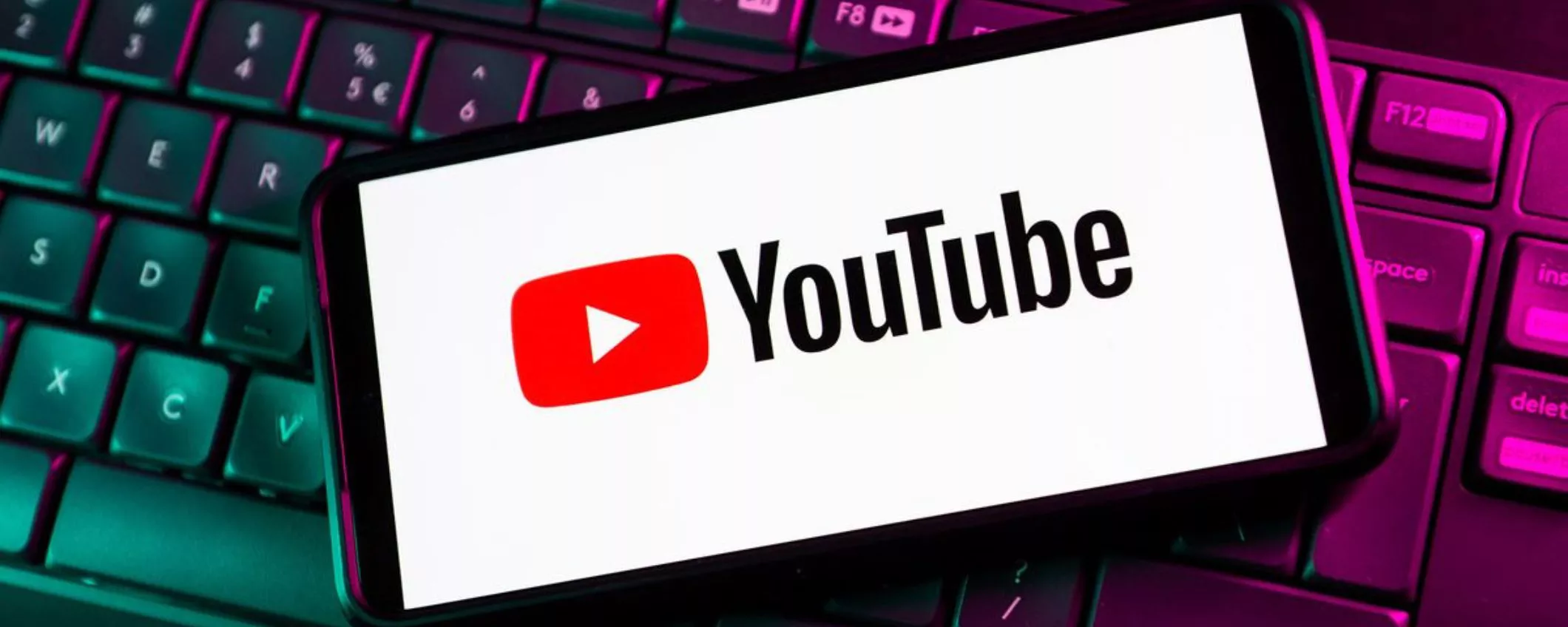 YouTube cambia faccia ancora una volta: titolo e commenti tornano a destra