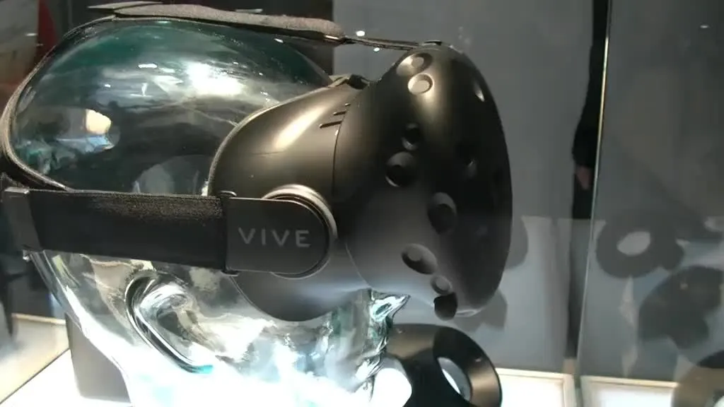MWC 2016: il visore per la realtà virtuale HTC Vive