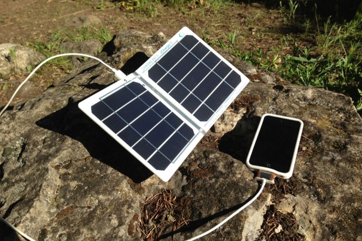 Gadget Ad Energia Solare.Accessori Per Iphone E Ipad Caricatori Ad Energia Solare Melablog