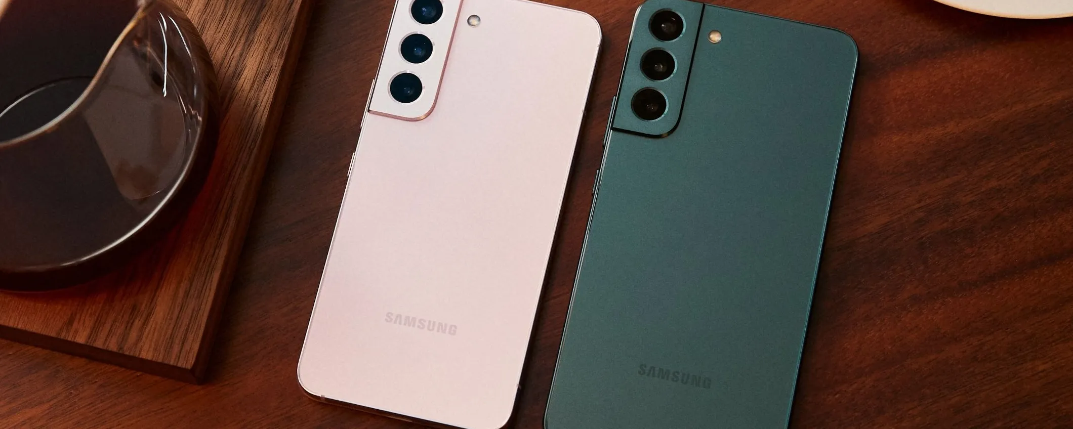 Samsung Galaxy S22 fatto a pezzi: quanto è resistente?