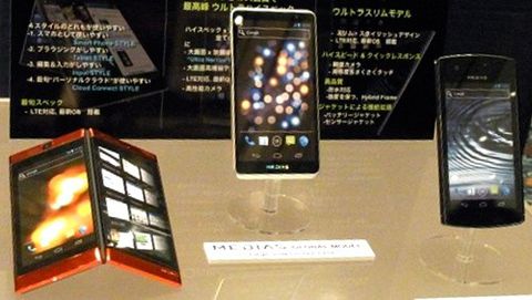 NEC: tre smartphone Android 4.0, uno dual screen