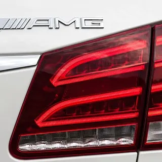 Mercedes-Benz presenta Active Multibeam LED