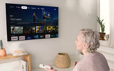 Chromecast con Google TV, il prezzo crolla a meno di 30€ su Amazon