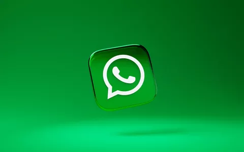 WhatsApp: occhio alle chat di gruppo sospette! Come riconoscerle e uscirne in sicurezza