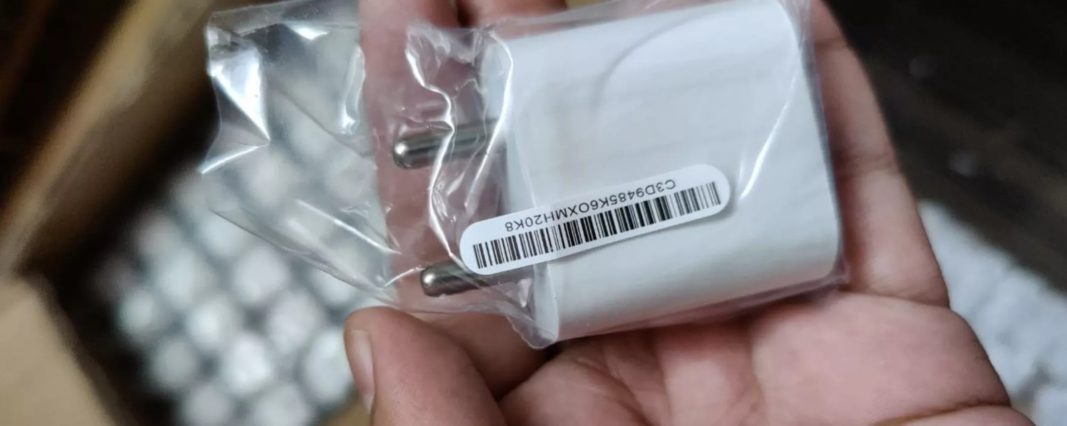 Caricatore Apple USB-C da 20W a meno di 21 euro su Amazon