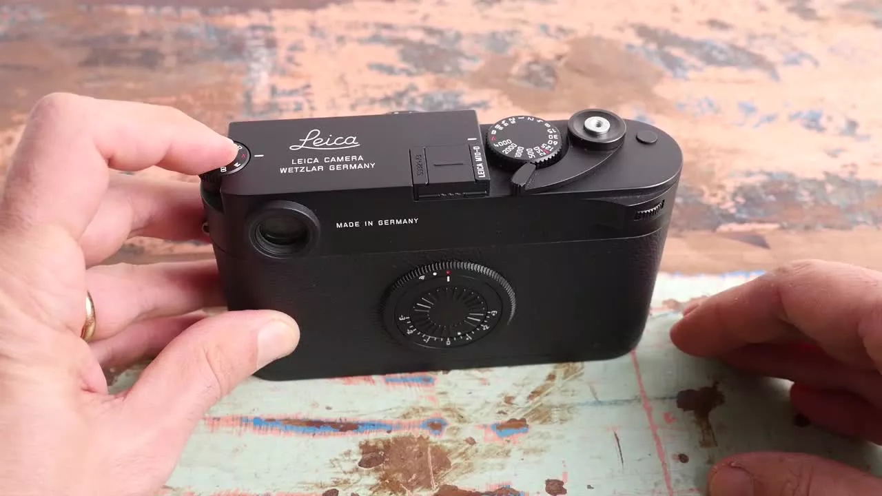 Leica M10-D