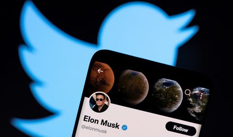 Il Twitter di Elon Musk prende forma: via il ban di Trump e rispetto regole UE