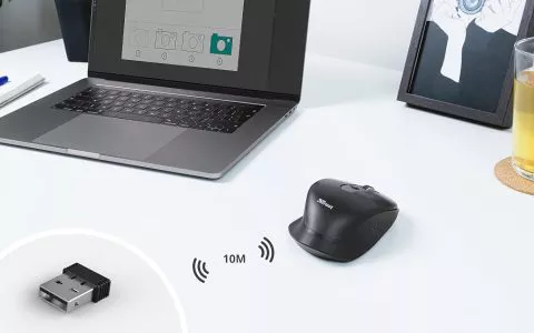 Mouse wireless con design ergonomico a MENO DI META' PREZZO (solo 26 EURO)
