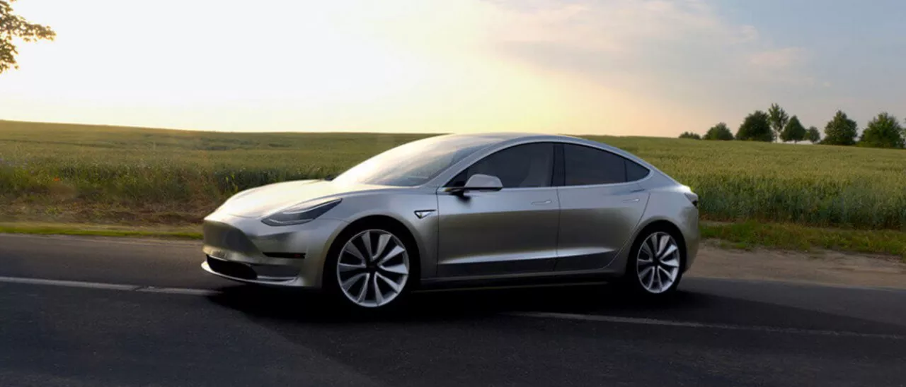 Tesla Model 3: in arrivo la versione dual motor
