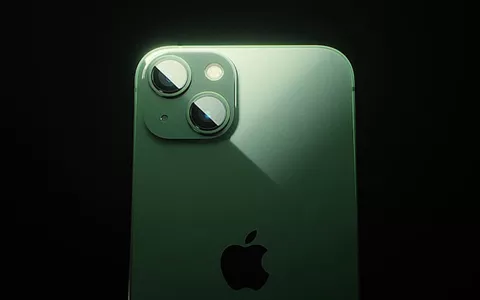 Apple iPhone 13 ricondizionato COME NUOVO: oggi in OFFERTA IRRIPETIBILE