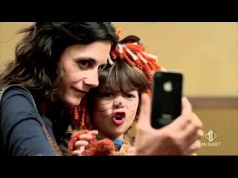 Spot Apple iPhone 4 Vodafone FaceTime Italia HD