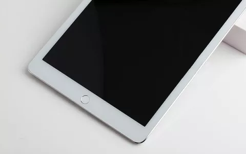iPad Air 2: un modello di fabbrica rivela Touch ID