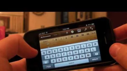 Un filmato mostra Pages su iPhone