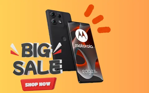 Motorola Moto Edge50 a quasi metà prezzo: oggi risparmi più di 320€