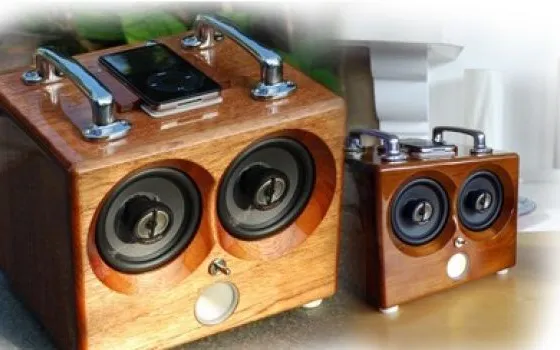 Amplificatore Thodio iBox: discutibile Dock-Station per iPod
