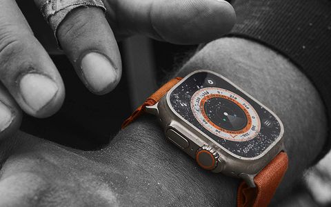 Apple Watch Ultra, il re degli smartwatch rugged inizia l'anno al minimo storico