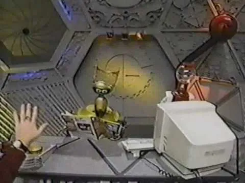 Tom Servo and Crow's Mac/PC debate