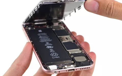 iPhone 8: 3GB di RAM e ricarica rapida su tutti i modelli