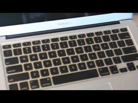 Macbook Air 2010 13.3 inch unboxing/hands on