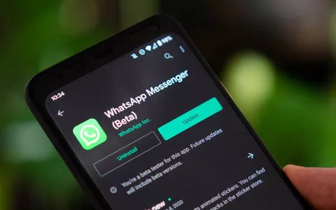 WhatsApp Beta: stanno per arrivare nuovi sticker a animazioni