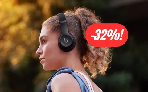 Beats Solo 4: le tue playlist al massima della qualità audio (-32%)