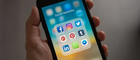Apple batte Facebook sulla fiducia degli utenti
