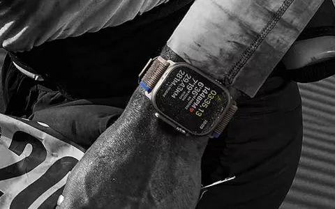 Apple Watch Ultra 2, col BONUS di eBay il prezzo si fa PICCOLO piccolo: corri a prenderlo