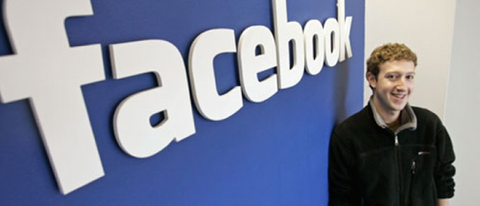 Il fondatore di Facebook, Mark Zuckerberg, denuncia: 