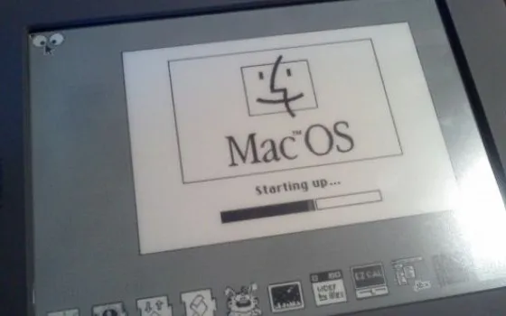 Mac OS 7 installato su un Nook Simple Touch