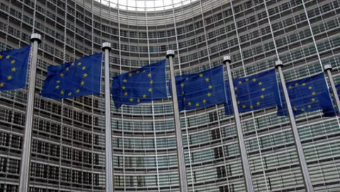 L'Unione Europea mette un limite ai costi del traffico in roaming