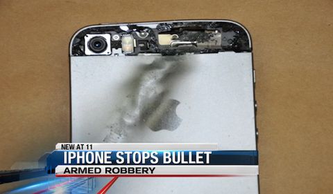 iPhone ferma proiettile durante una rapina e salva la vita a uno studente