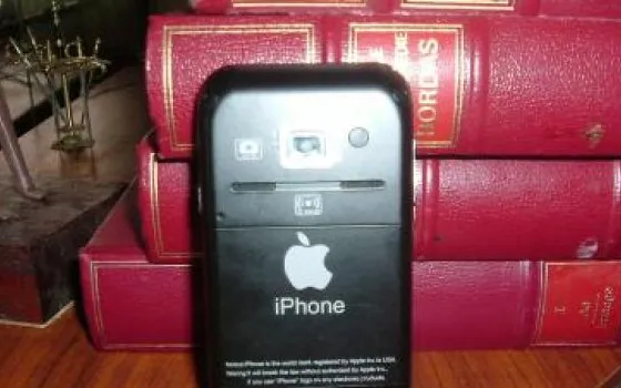 Nuovo clone di iPhone su eBay (Aggiornato)