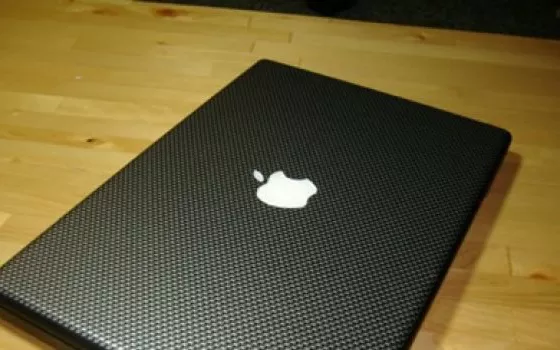 Un MacBook... in carbonio?