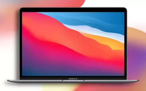 MacBook Air 2020 con chip M1: sconto di 205 euro