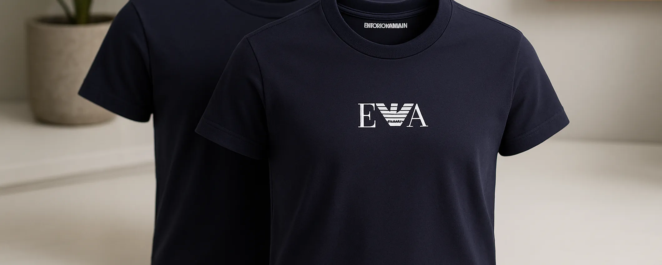 Festa delle Offerte Prime di Emporio Armani: 2 t-shirt iconiche a un prezzo shock