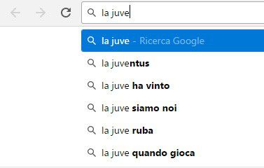 Google Instant suggerisce di cercare informazioni a proposito del tema "la juve ruba"