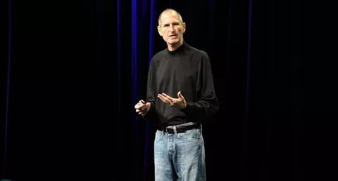 Bono Vox difende Steve Jobs sulla beneficienza