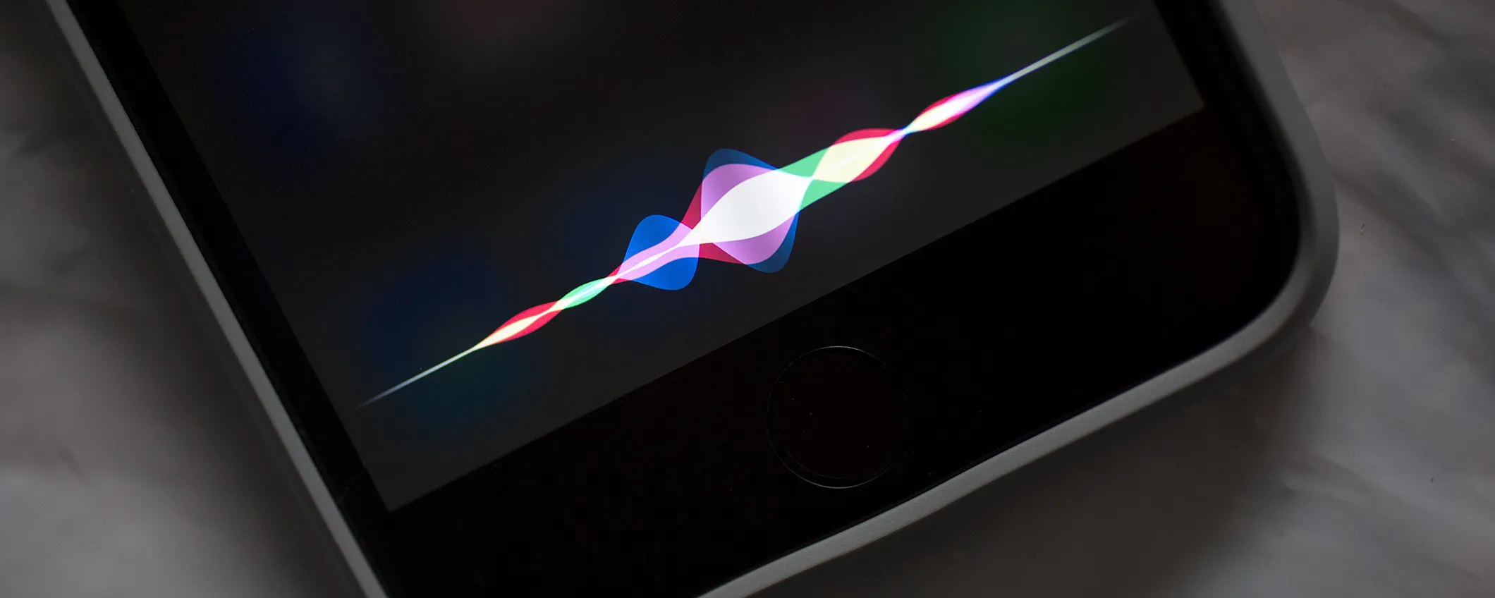 Sicurezza iPhone, gli Hacker violano Siri e Google Now