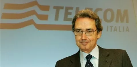 Telecom Italia, Franco Bernabè si dimette