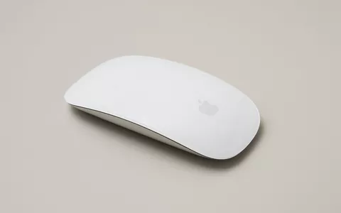 OGGI l'Apple Magic Mouse è SCONTATISSIMO su Amazon: approfittane SUBITO!