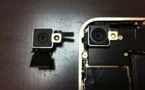 Modifiche sotto al cofano per l'iPhone 4 bianco