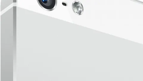 Apple: 5 milioni di iPhone venduti nel weekend