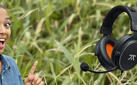 Immergiti nei tuoi giochi con le Cuffie Fnatic: su Amazon le paghi quasi la metà (45€)