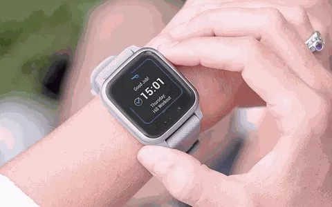 FOLLIA AMAZON: Smartwatch Garmin in SCONTO BOMBA (ancora per POCHE ORE)