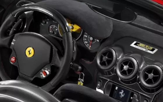 Ferrari in edizione limitata con iPod Touch