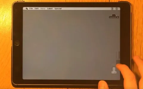 Mac OS 7.5.5 gira su iPad Air 2 [Video]