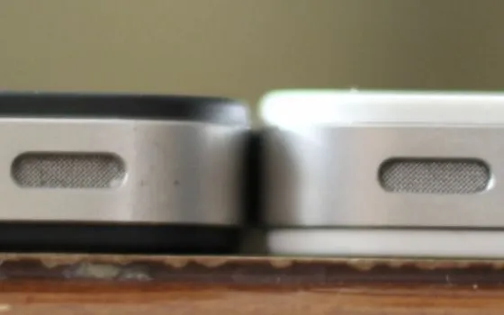 Apple: l'iPhone 4 bianco non è più spesso di quello nero